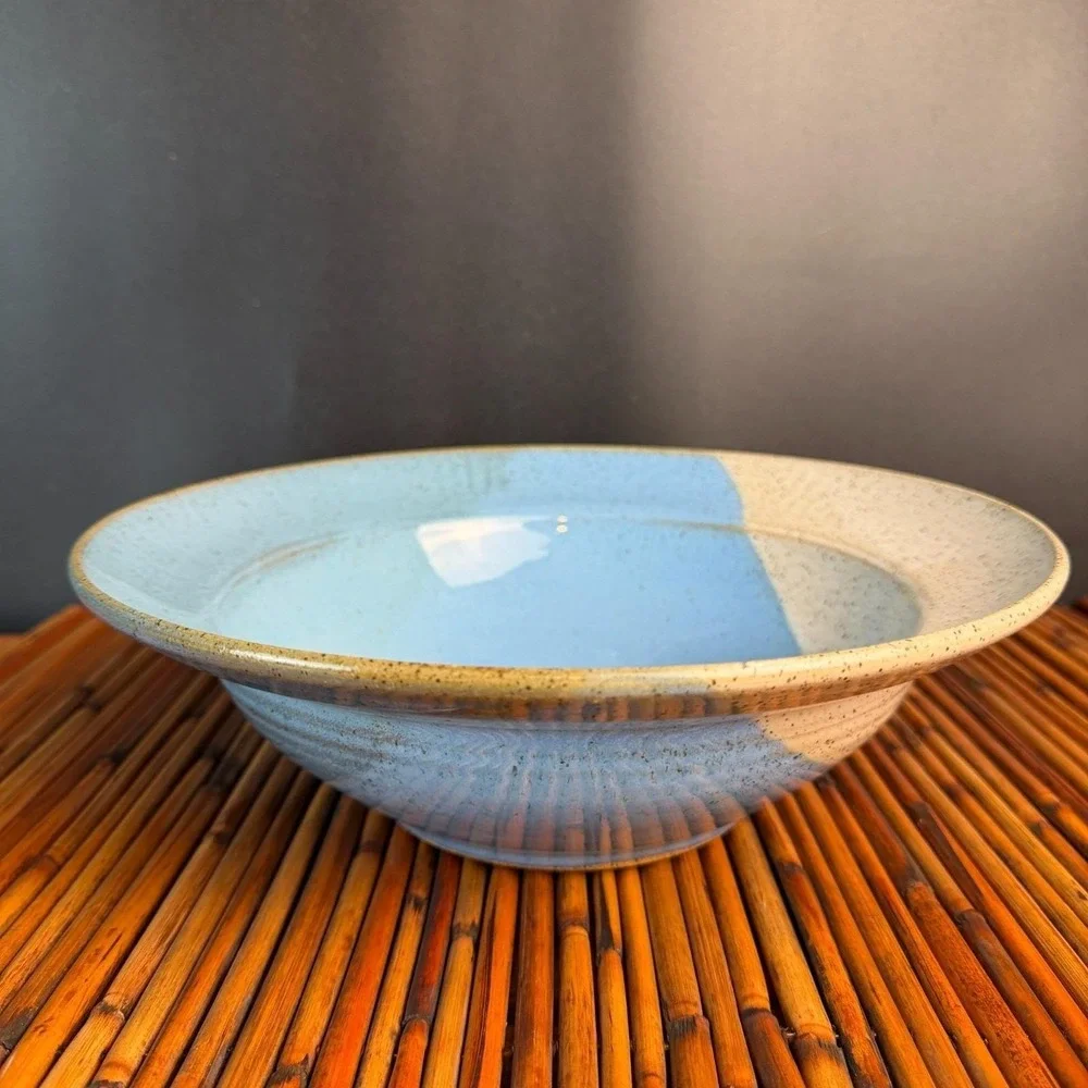 Studio Pottery‎ Stoneware Bowl Blue Cream Glaze Hand Thrown Signed DW Beautiful